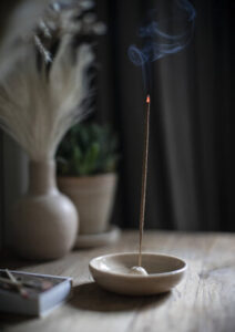 musk incense خواص عود مشک